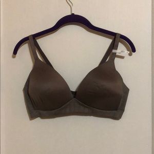 Possibly Missized Wireless Bra *READ DESCRIPTION*